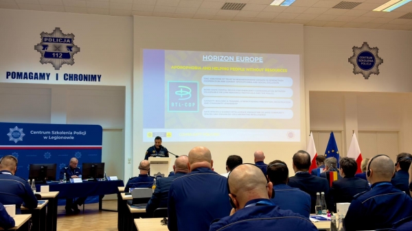 BTL-COP Presented at International Community Policing Seminar in Poland